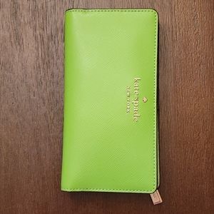 🆕Kate Spade bi-fold wallet